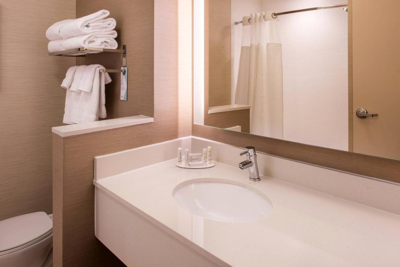 Fairfield Inn & Suites By Marriott St. Louis Westport Maryland Heights Exterior foto